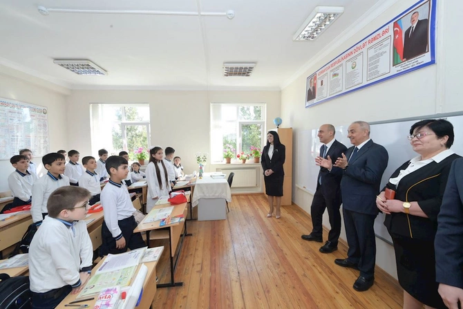 Emin Əmrullayev Qusarda məktəbdə tədris prosesi ilə tanış olub — FOTOLAR