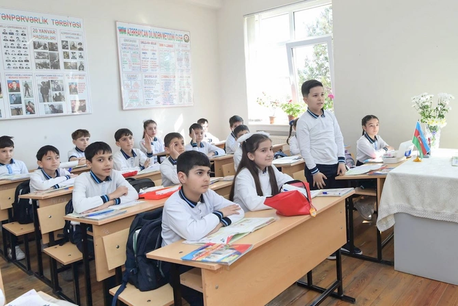 Emin Əmrullayev Qusarda məktəbdə tədris prosesi ilə tanış olub — FOTOLAR