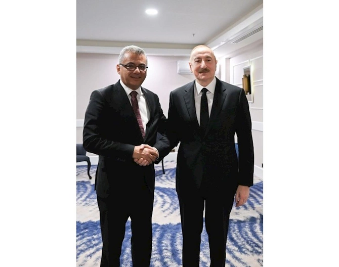 İlham Əliyev Şimali Kipr Prezidenti ilə görüşüb — FOTOLAR