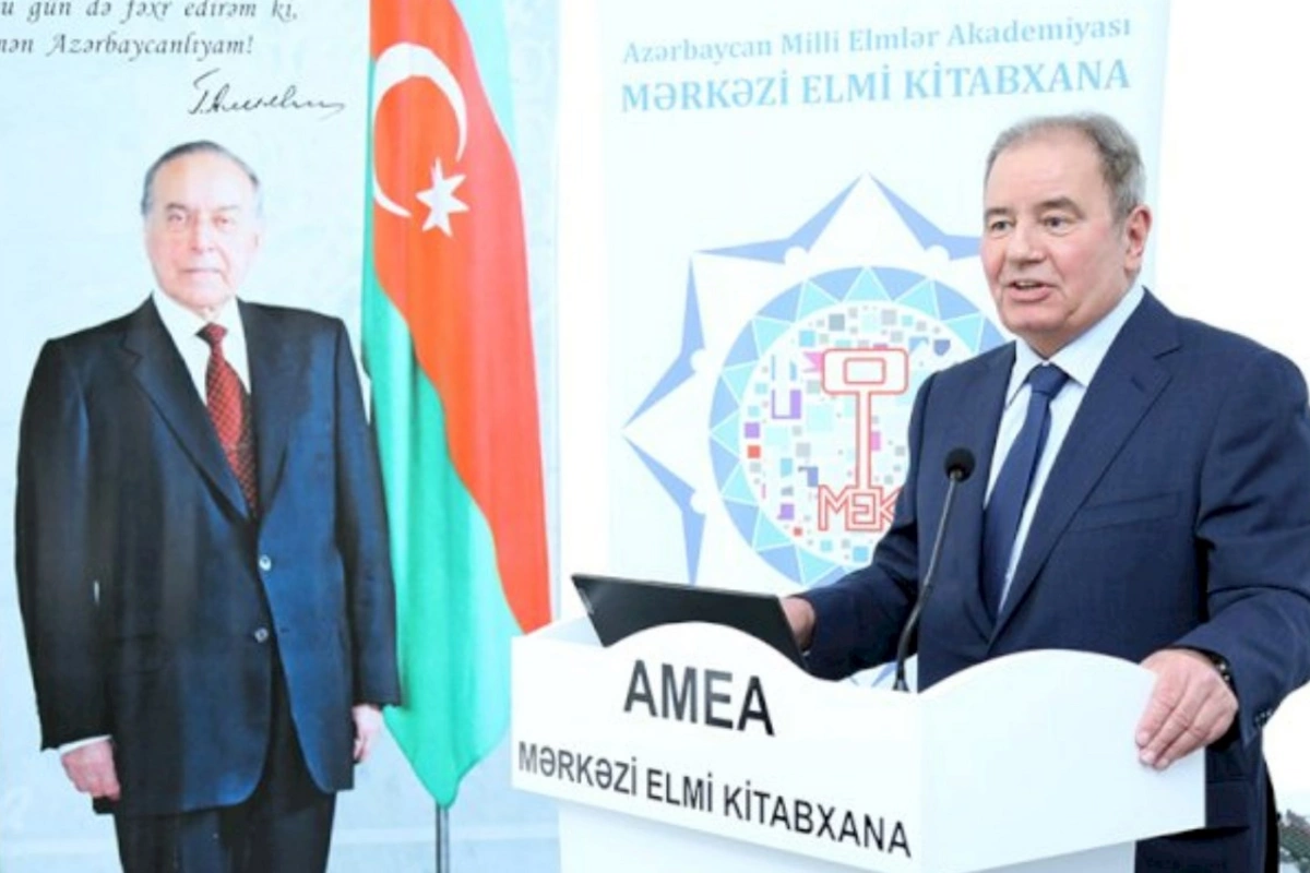 Keçmiş nazir uzun müddətdən sonra üzə çıxdı — FOTO