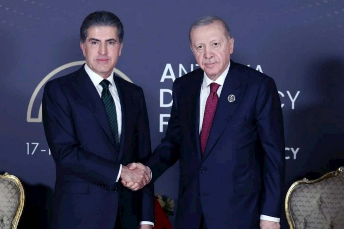 Antalyada diqqətçəkən görüş — Ərdoğan Bərzani ilə görüşdü