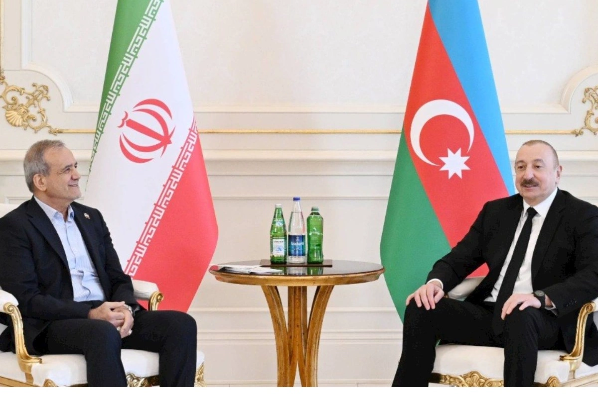 Məsud Pezeşkian İlham Əliyevə zəng etdi