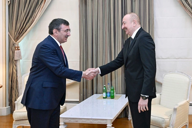 İlham Əliyev Cevdet Yılmazı qəbul etdi — FOTOLAR