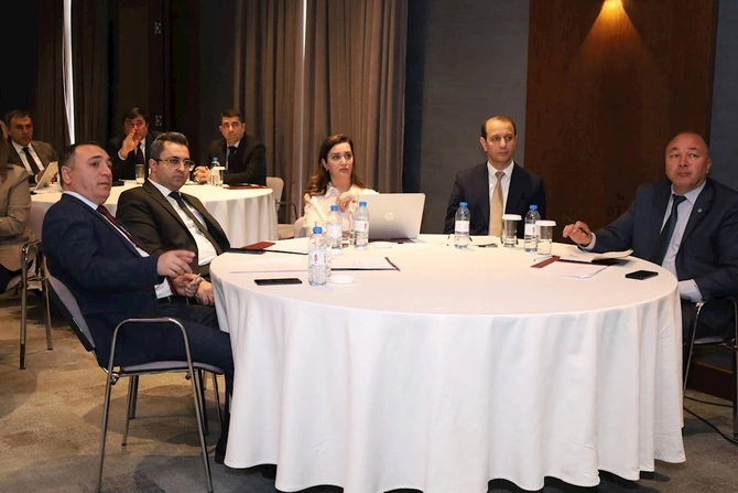 Ali təhsil müəssisələrinin prorektorları üçün I təlim proqramı yekunlaşdı — FOTOLAR