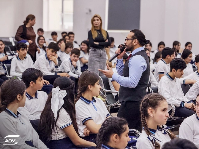 ADY Xırdalan şagirdlərinə təhlükəsiz hərəkət mövzusunda təlim keçdi — FOTOLAR