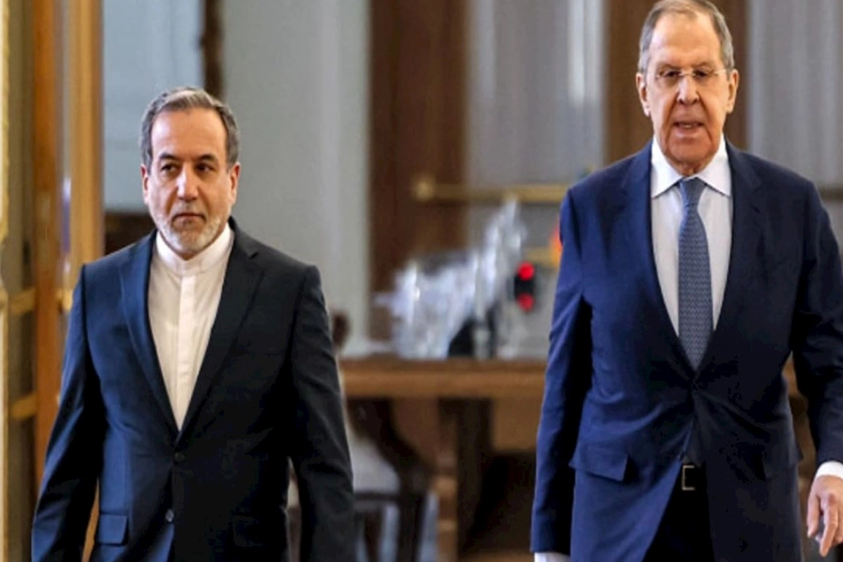 Əraqçi və Lavrov regional məsələləri müzakirə edib