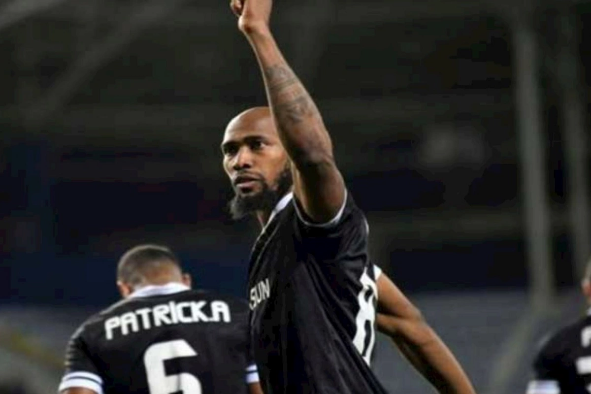 Qarabağın ulduzuna ABŞ və Çindən yüksək maaşla transfer təklifi gəldi