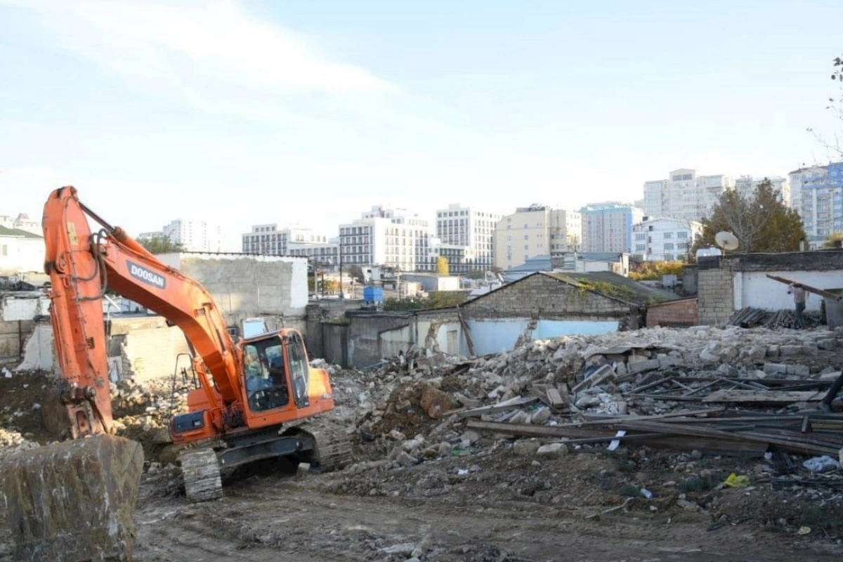 Bakıda 100 min bina söküləcək? — RƏSMİ CAVAB