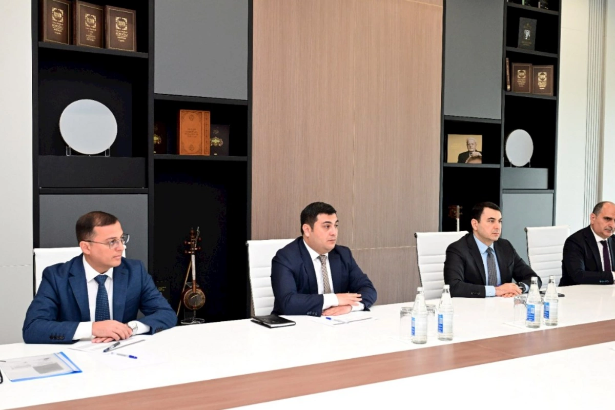 Mədəniyyət naziri Adil Kərimli Ağdamda vətəndaşların müraciətlərini dinləyib — FOTOLAR