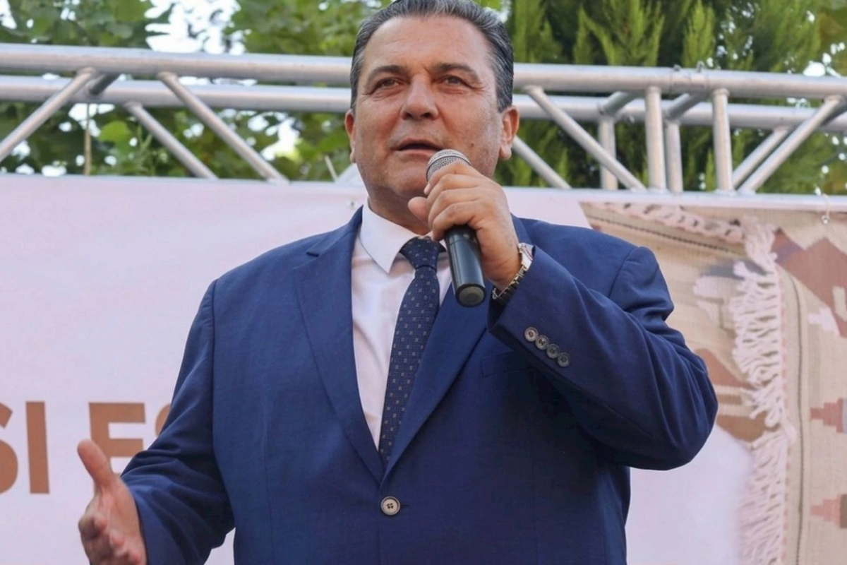 ​Türkiyədə daha bir bələdiyyə sədri saxlanıldı — FOTO