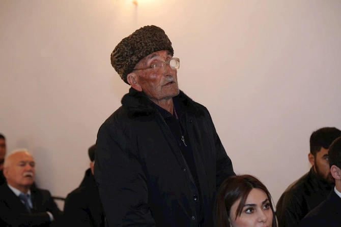 Sevindik Hətəmov İcra Hakimiyyətində vətəndaş qəbulu keçirdi — FOTOLAR