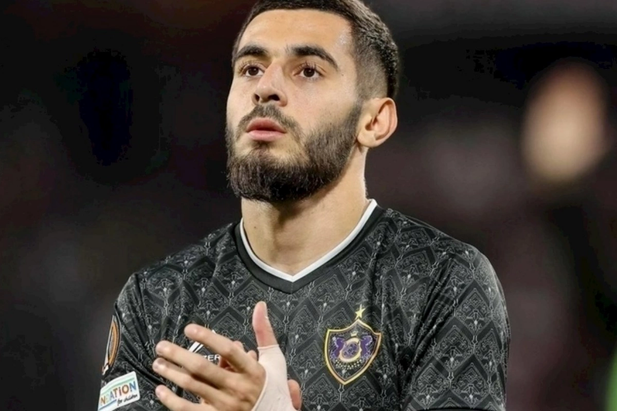 “Qarabağ” Elvini satışa çıxardı