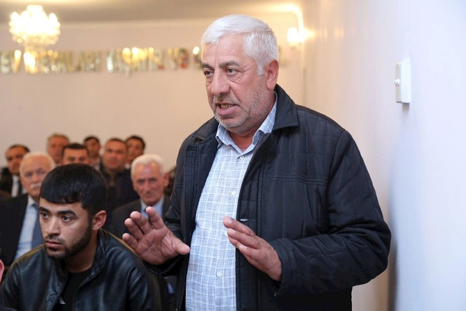 Sevindik Hətəmov İcra Hakimiyyətində vətəndaş qəbulu keçirdi — FOTOLAR