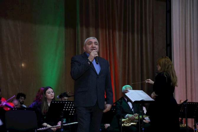 Dövlət Mahnı Teatrının Lənkəranda qastrol konserti böyük maraqla qarşılandı — FOTOLAR Dövlət Mahnı Teatrının Lənkəranda qastrol konserti böyük maraqla qarşılandı — FOTOLAR