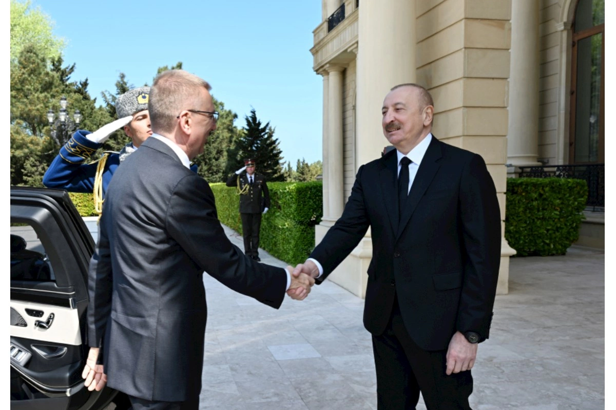 Latviya Prezidentinin rəsmi qarşılanma mərasimi — FOTOLAR