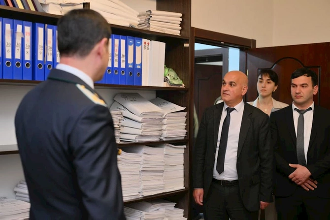 İmişli rayon prokurorluğunda “Açıq Qapı” günü təşkil olunub — FOTOLAR İmişli rayon prokurorluğunda “Açıq Qapı” günü təşkil olunub — FOTOLAR
