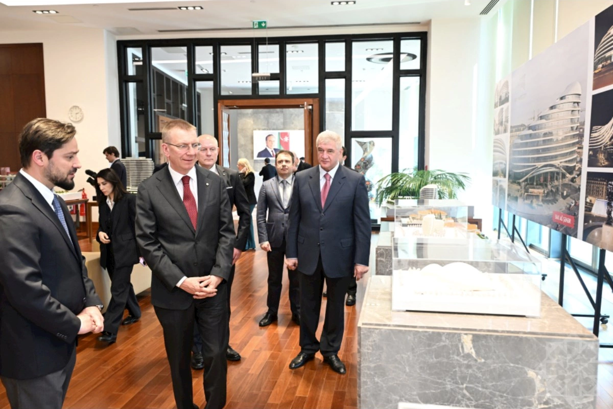 Latviya Prezidenti “Bakı Ağ Şəhər”də — FOTOLAR