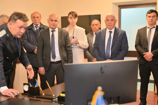 İmişli rayon prokurorluğunda “Açıq Qapı” günü təşkil olunub — FOTOLAR İmişli rayon prokurorluğunda “Açıq Qapı” günü təşkil olunub — FOTOLAR