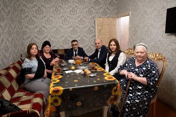 Metropoliten rəhbərliyi dünən xəsarət alanları ziyarət etdi — FOTO Metropoliten rəhbərliyi dünən xəsarət alanları ziyarət etdi — FOTO