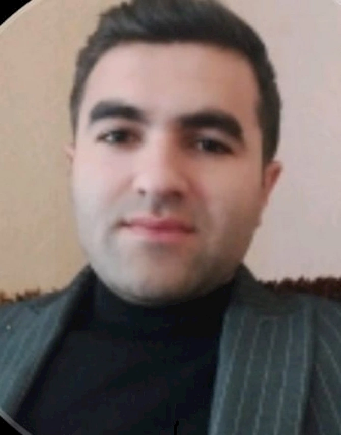 Goranboyda məmur özbaşnalığı: Bələdiyyə sədrinin atası bütün torpağı zəbt edib — FOTOLAR Goranboyda məmur özbaşnalığı: Bələdiyyə sədrinin atası bütün torpağı zəbt edib — FOTOLAR