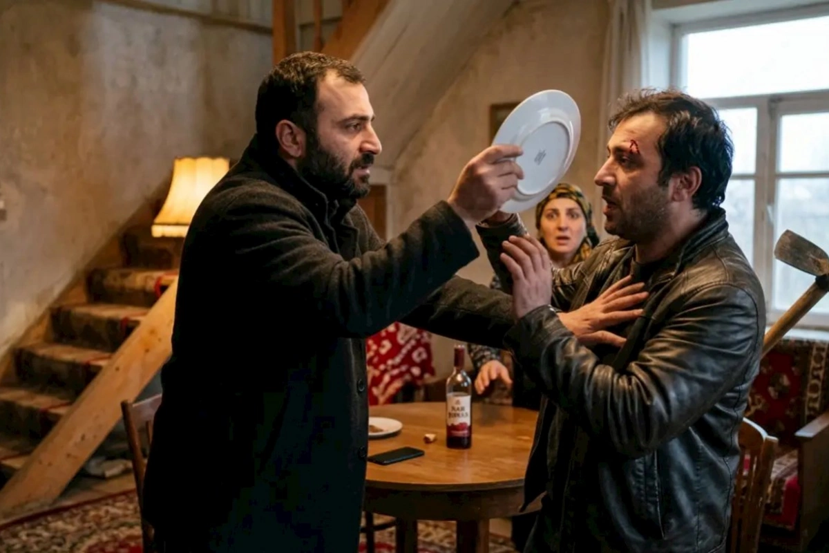 Evimə girdi, arvadımdan narşərab istədi, mən də döydüm — 26 manata görə həbsə düşdü