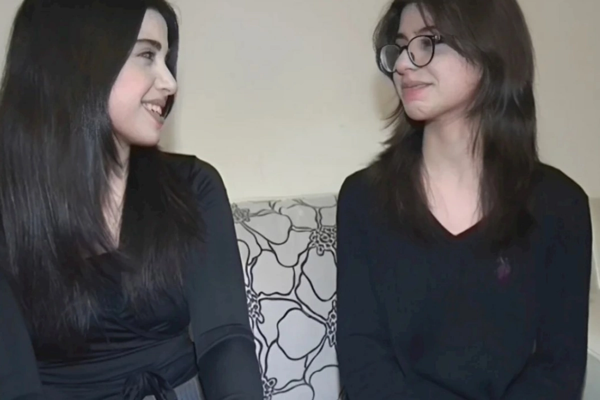 İmtahanda yüksək bal toplayan bacılar: Biri memar, digəri hüquqşünas olmaq istəyir — VİDEO
