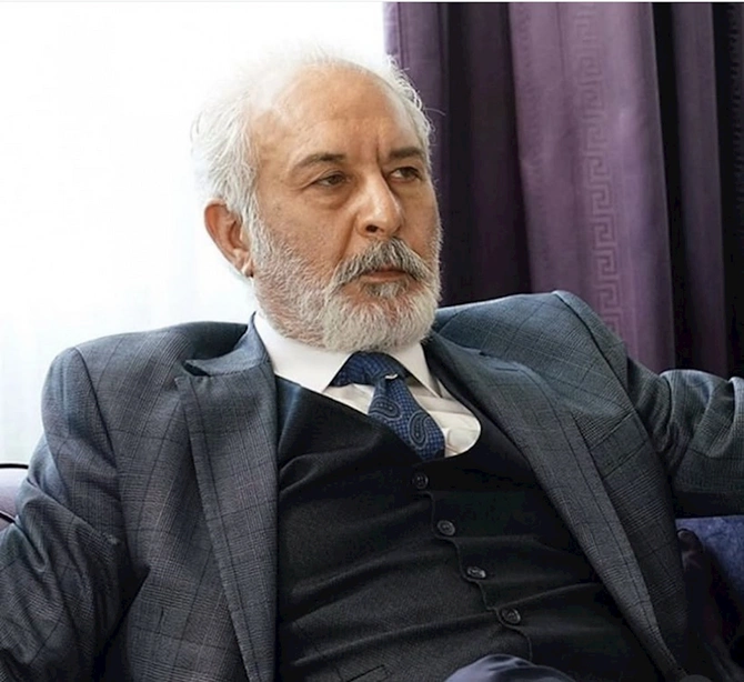 Kurtlar Vadisinin aktyoru Eşref Rüyada — FOTO