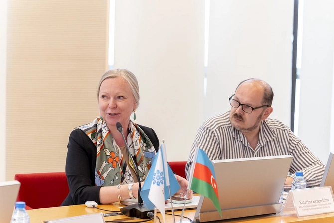WUF13 çərçivəsində media nümayəndələri üçün növbəti məlumatlandırma sessiyası keçirilib — FOTOLAR