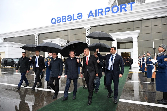 Babişin Azərbaycana səfəri başa çatdı — FOTOLAR Babişin Azərbaycana səfəri başa çatdı — FOTOLAR