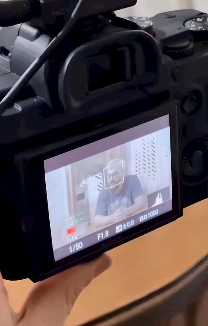 Gənc yazarın həyatı film olur — FOTOLAR Gənc yazarın həyatı film olur — FOTOLAR
