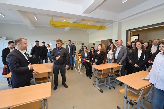 Cəlilabad Dövlət Peşə Təhsil Mərkəzinə infotur təşkil olunub — FOTOLAR Cəlilabad Dövlət Peşə Təhsil Mərkəzinə infotur təşkil olunub — FOTOLAR