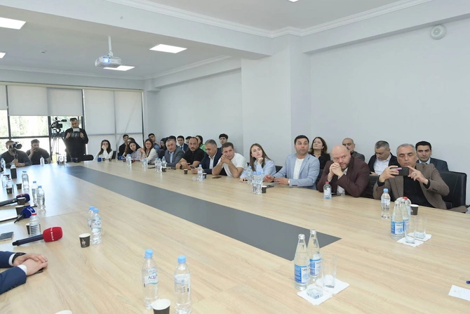 Lənkəran Dövlət Peşə Təhsil Mərkəzinə infotur — FOTOLAR