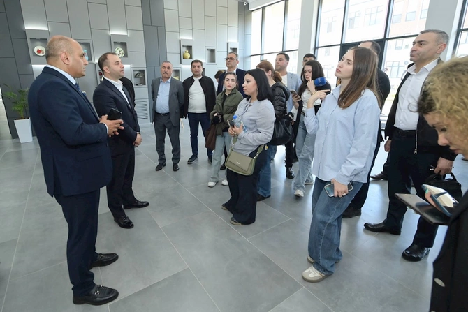Lənkəran Dövlət Peşə Təhsil Mərkəzinə infotur təşkil olunub — FOTOLAR Lənkəran Dövlət Peşə Təhsil Mərkəzinə infotur təşkil olunub — FOTOLAR