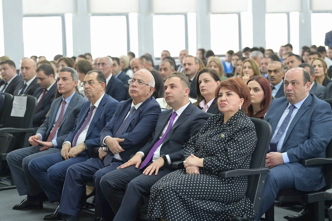 Lənkəranda Təhsil Forumu keçirildi — FOTOLAR