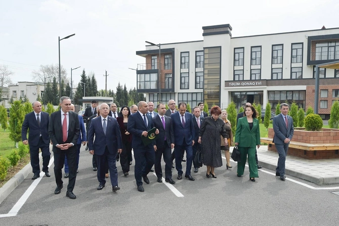 Lənkəranda Təhsil Forumu keçirildi — FOTOLAR