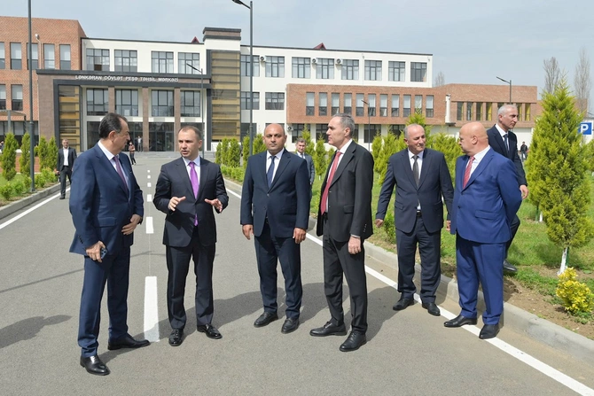 Lənkəranda Təhsil Forumu keçirildi — FOTOLAR