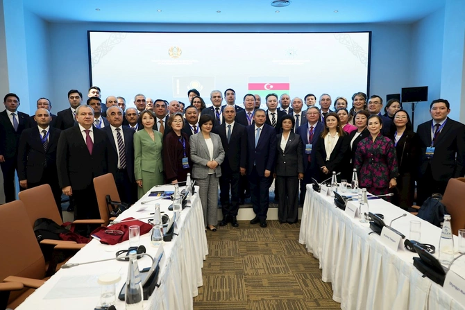 Almatıda Qazaxıstan və Azərbaycan ali təhsil müəssisələrinin II Rektorlar Forumu keçirilib — FOTOLAR