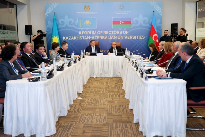 Almatıda Qazaxıstan və Azərbaycan ali təhsil müəssisələrinin II Rektorlar Forumu keçirilib — FOTOLAR