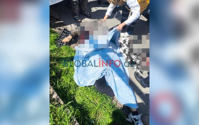 Maşında nəzarətsiz qalan uşaqlar faciəyə səbəb oldu — Bir qadın öldü, digəri yaralandı