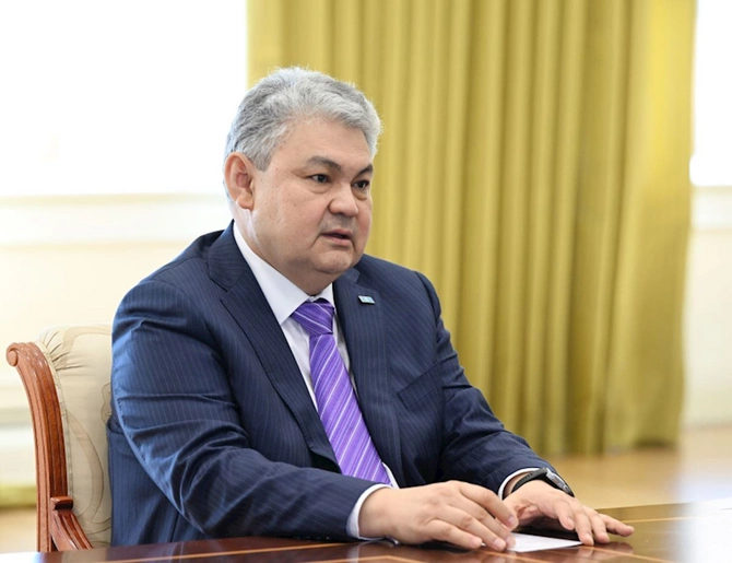 İlham Əliyev Qazaxıstanın xarici işlər və nəqliyyat nazirlərini qəbul etdi — FOTOLAR İlham Əliyev Qazaxıstanın xarici işlər və nəqliyyat nazirlərini qəbul etdi — FOTOLAR