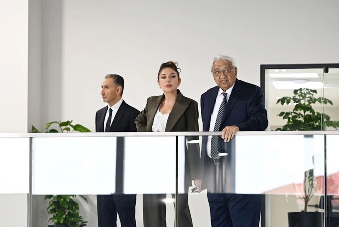 Prezident Milli Aviasiya Akademiyasında Beynəlxalq Təlim Mərkəzinin açılışında — FOTOLAR