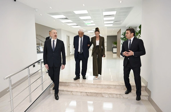 Prezident Milli Aviasiya Akademiyasında Beynəlxalq Təlim Mərkəzinin açılışında — FOTOLAR