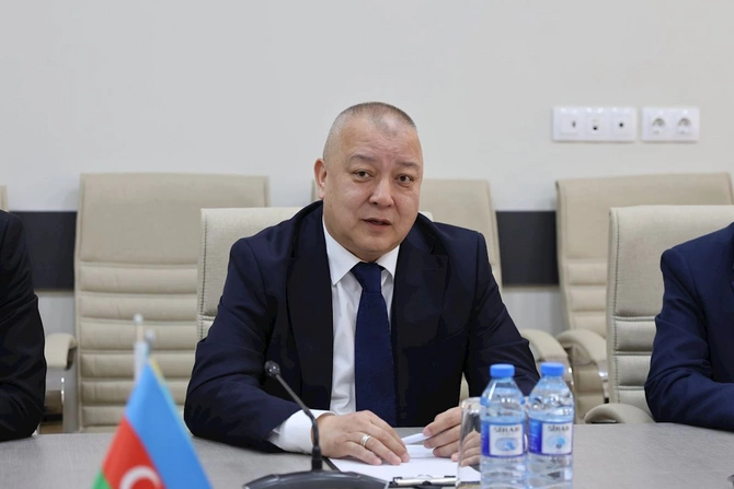 MEDİA-da Qazaxıstan nümayəndə heyəti ilə görüş keçirilib — FOTOLAR