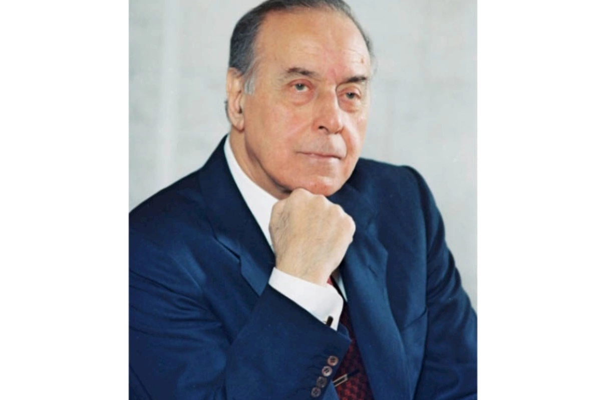 Samir Nuriyev: Heydər Əliyev Azərbaycan tarixində dövlətçilik ənənələrinin, milli dirçəlişin güclənməsinə əvəzolunmaz töhfələr vermiş görkəmli dövlət xadimidir