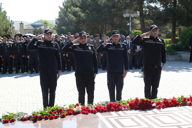 Hacıqabulda Ümummilli Lider Heydər Əliyevin anadan olmasının 103-cü ildönümünə həsr olunmuş konsert proqramı keçirildi — FOTOLAR Hacıqabulda Ümummilli Lider Heydər Əliyevin anadan olmasının 103-cü ildönümünə həsr olunmuş konsert proqramı keçirildi — FOTOLAR