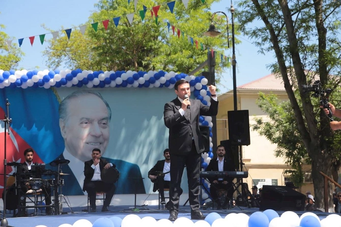 Salyanda Heydər Əliyevin anadan olmasının 103 illiyi qeyd olundu — FOTOLAR Salyanda Heydər Əliyevin anadan olmasının 103 illiyi qeyd olundu — FOTOLAR