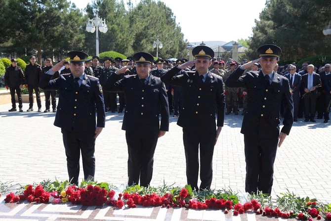 Hacıqabulda Ümummilli Lider Heydər Əliyevin anadan olmasının 103-cü ildönümünə həsr olunmuş konsert proqramı keçirildi — FOTOLAR Hacıqabulda Ümummilli Lider Heydər Əliyevin anadan olmasının 103-cü ildönümünə həsr olunmuş konsert proqramı keçirildi — FOTOLAR