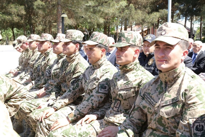 Hacıqabulda Ümummilli Lider Heydər Əliyevin anadan olmasının 103-cü ildönümünə həsr olunmuş konsert proqramı keçirildi — FOTOLAR Hacıqabulda Ümummilli Lider Heydər Əliyevin anadan olmasının 103-cü ildönümünə həsr olunmuş konsert proqramı keçirildi — FOTOLAR