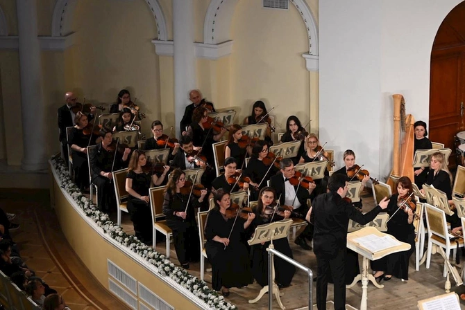Filarmoniyada Heydər Əliyevin anadan olmasının 103 illiyinə həsr olunmuş konsert keçirildi — FOTOLAR