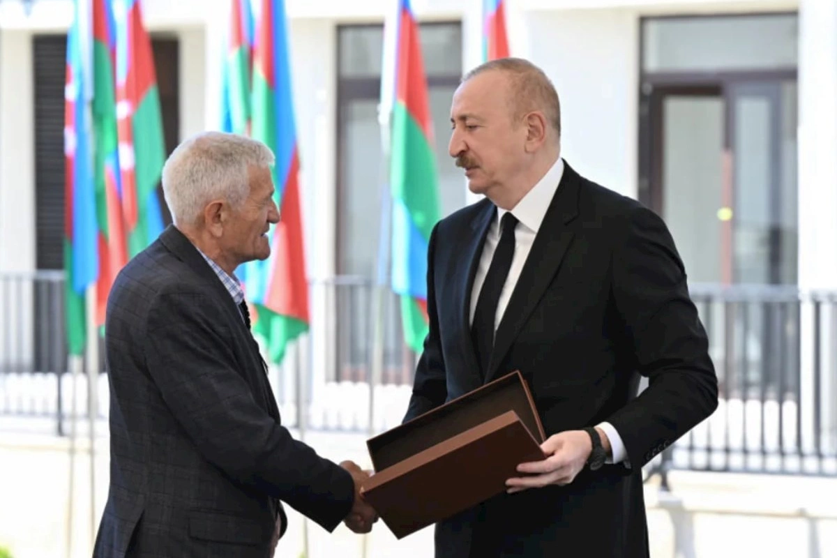 Prezidentlə söhbət edən şəhid atası: Onun duyğulanması məni çox təsirləndirdi — VİDEO